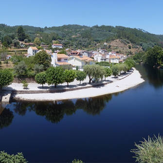 images/near/praia-feira.jpg#joomlaImage://local-images/near/praia-feira.jpg?width=335&height=335